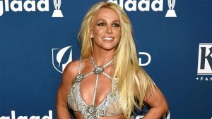Britney Spears seguirá bajo la tutela de su padre, según medios de EE.UU.