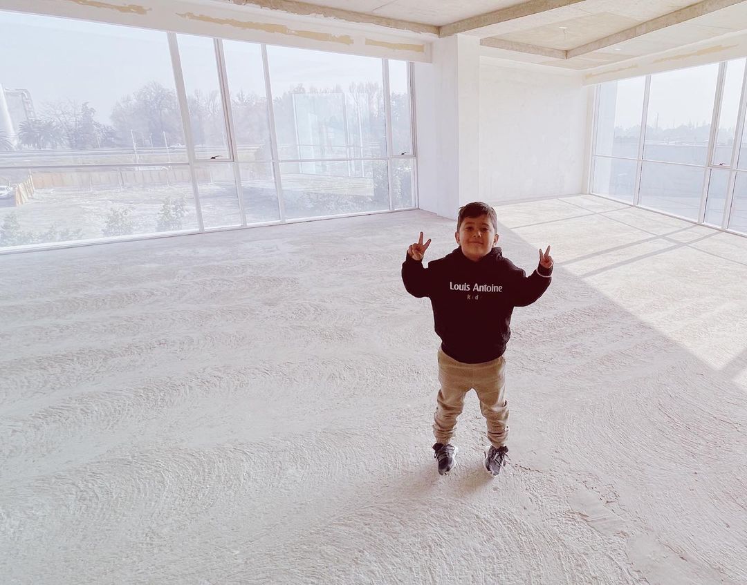 Cote Lopez Muestra Nuevo Departamento Que Sera Parte De Misterioso Proyecto