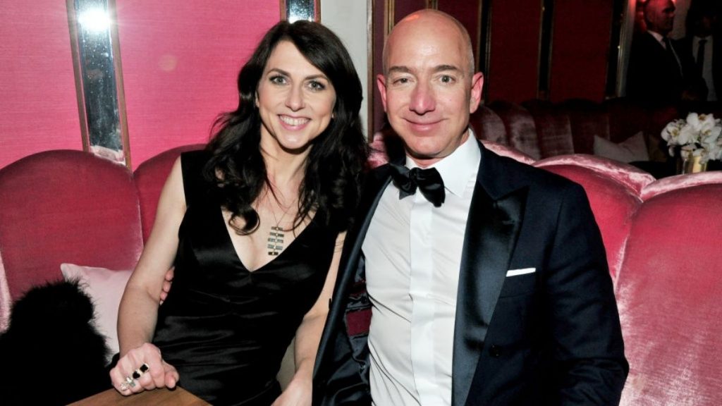 Jeff Y Mackenzie Bezos