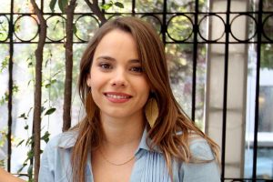 María Gracia Omegna se va de excursión al cerro con su bebé