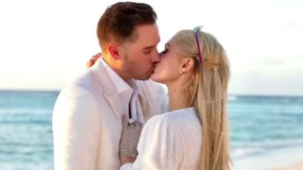 Paris Hilton Carter Reum