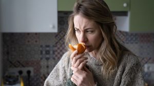 ¿Qué hacer al perder el olfato y gusto por Covid-19?