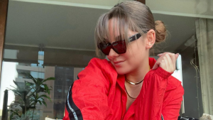 Tú puedes tener una: Kel Calderón regala exclusivas prendas de su closet