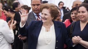 Internaron a Lucía Hiriart en el Hospital Militar