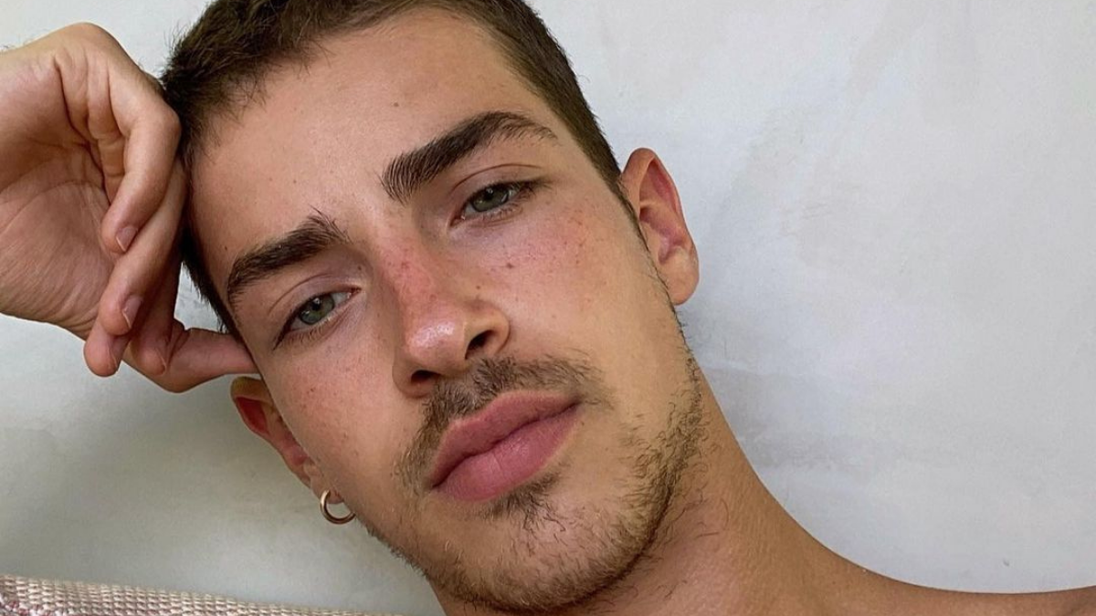 "Not Steady": Cover de Manu Ríos suma un millón y medio de visitas