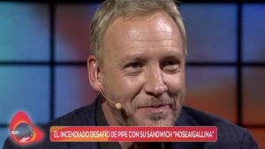 El difícil momento de Martín Cárcamo en el debut de Los 5 Mandamientos