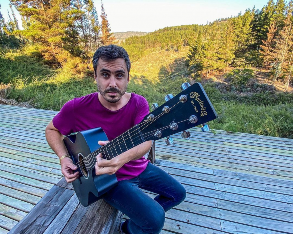 Nico Oyarzún Y Su Banda De Música