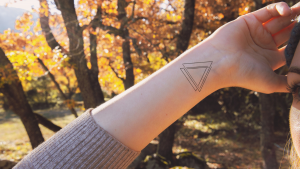 Tatuajes minimalistas: las piezas más pequeñas, bonitas y detallistas