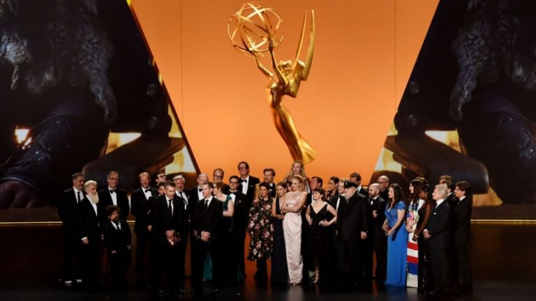 Al aire libre y aforo limitado: Así se realizarán los Emmy 2021