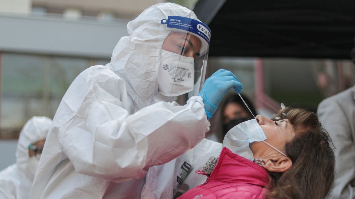 Variante Delta: Seremi detectó 71 casos en la Región Metropolitana