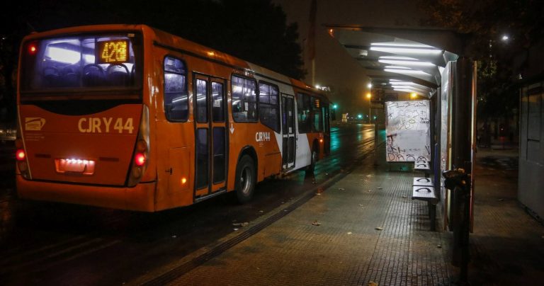Transantiago activará recorridos nocturnos tras fin del toque de queda