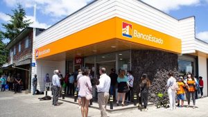 Plataformas de BancoEstado y Transbank presentan fallas este viernes