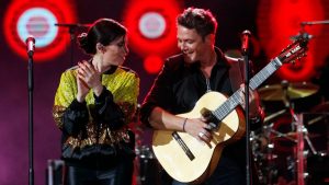 Javiera Mena hizo un mea culpa por su presentación con Alejandro Sanz