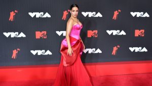 Los looks que se robaron toda la atención en los MTV VMAS 2021