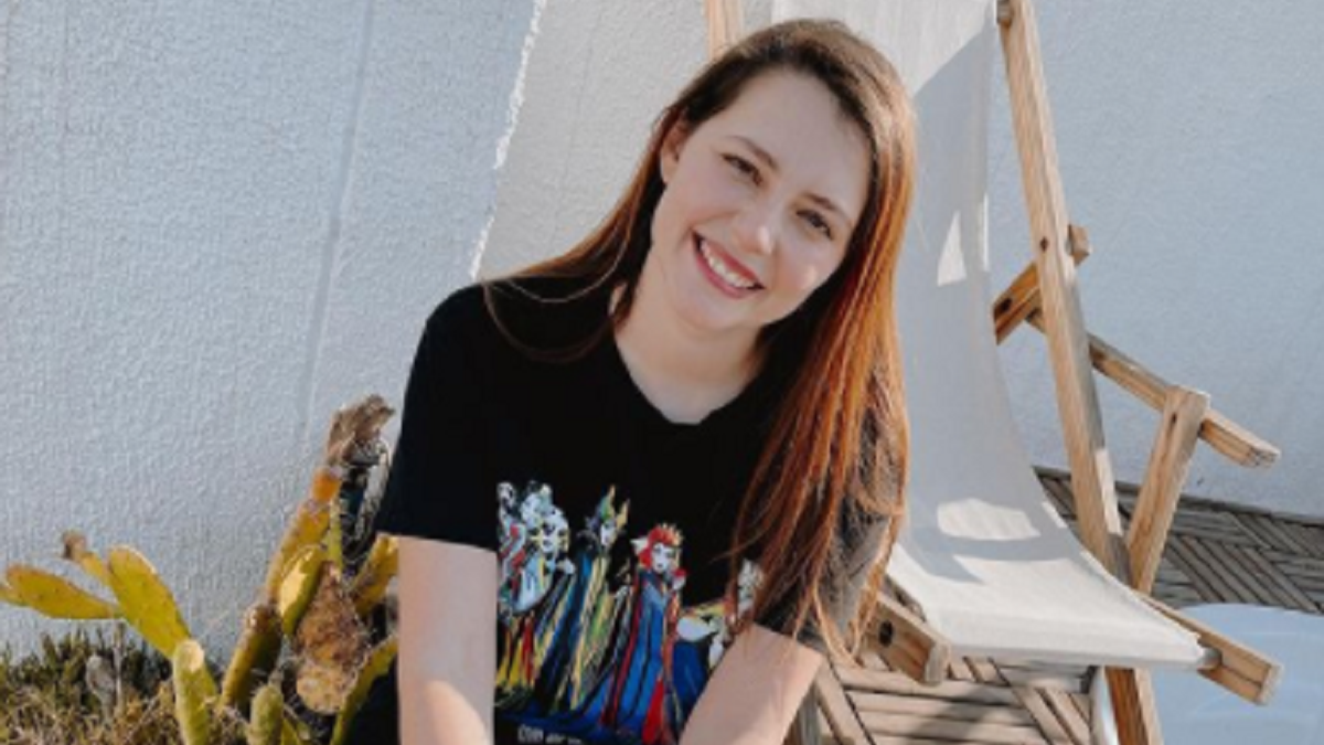 Magdalena Müller sorprende a sus seguidores con dieciochero saludo