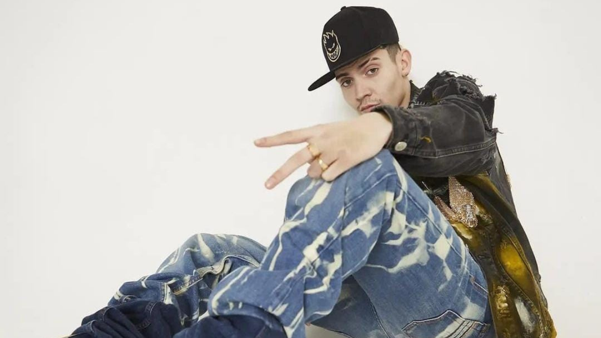 Marcianeke se compró un Porsche y lo chocó en menos de un día