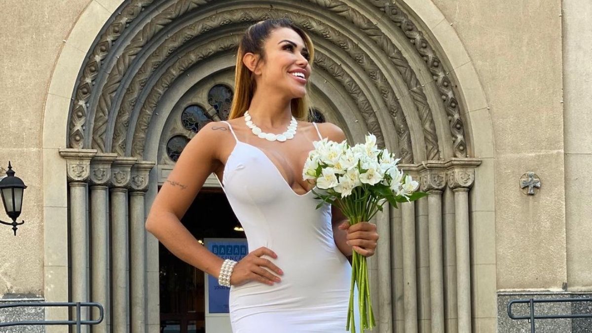 Modelo brasileña se casó con ella misma: “Me subí a la ola de sologamia”