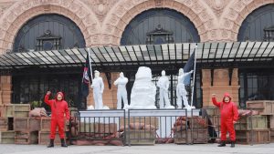 Monumento A La Casa De Papel Tapa