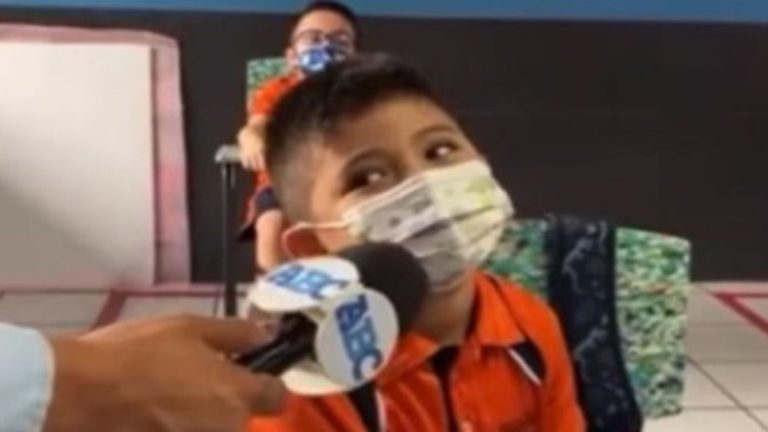 Niño Viral En Facebook