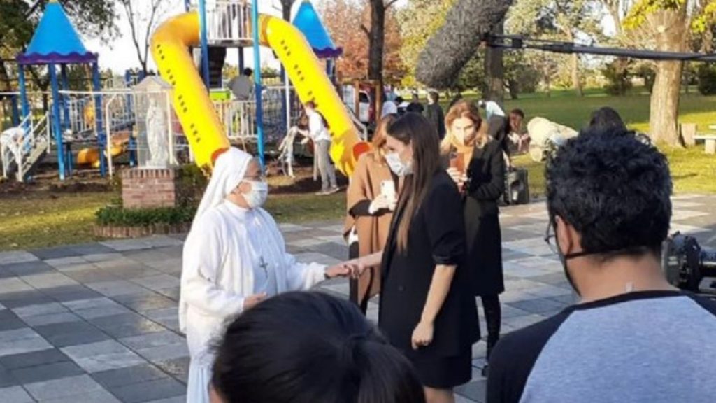 Plaza en honor a la hija de Pampita y Benjamín Vicuña