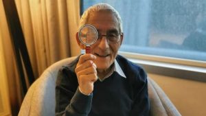 Sergio Chamy, “El Agente Topo”, fue reconocido como "Persona Mayor Destacada 2021" en Chile