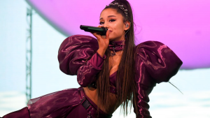 ¡Teme por su vida! Ariana Grande reveló que un joven la acosa desde febrero