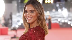 Gianella Marengo sube la temperatura con elegante desnudo