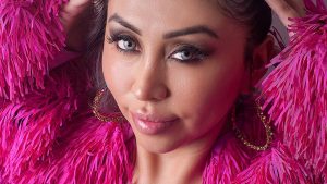 Naya Fácil confesó cuánto le costaron sus operaciones en Colombia