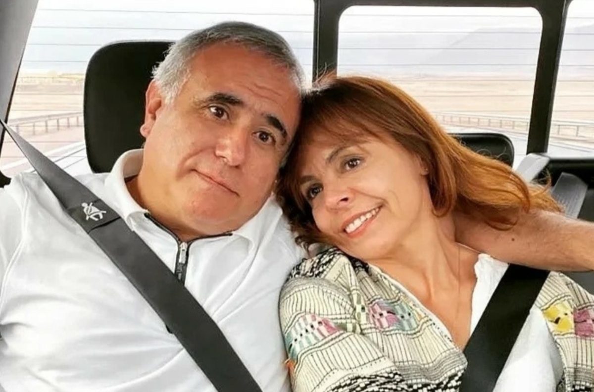 Doctor Sebastián Ugarte sorprendió a su pareja con una serenata