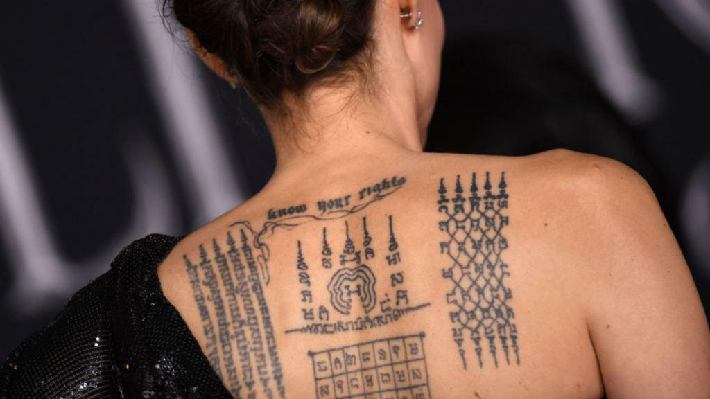 Angelina Jolie Tatuajes (5)
