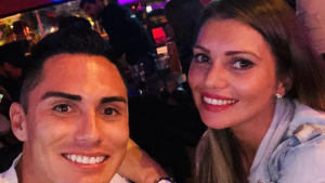 Exponen al esposo de Faloon Larraguibel por coquetearle a otra mujer