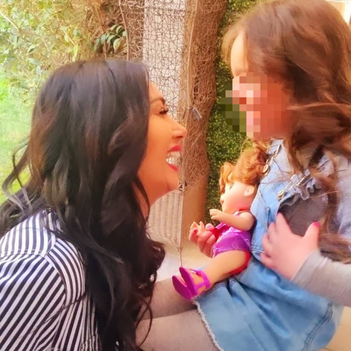 Pamela Díaz E Hija