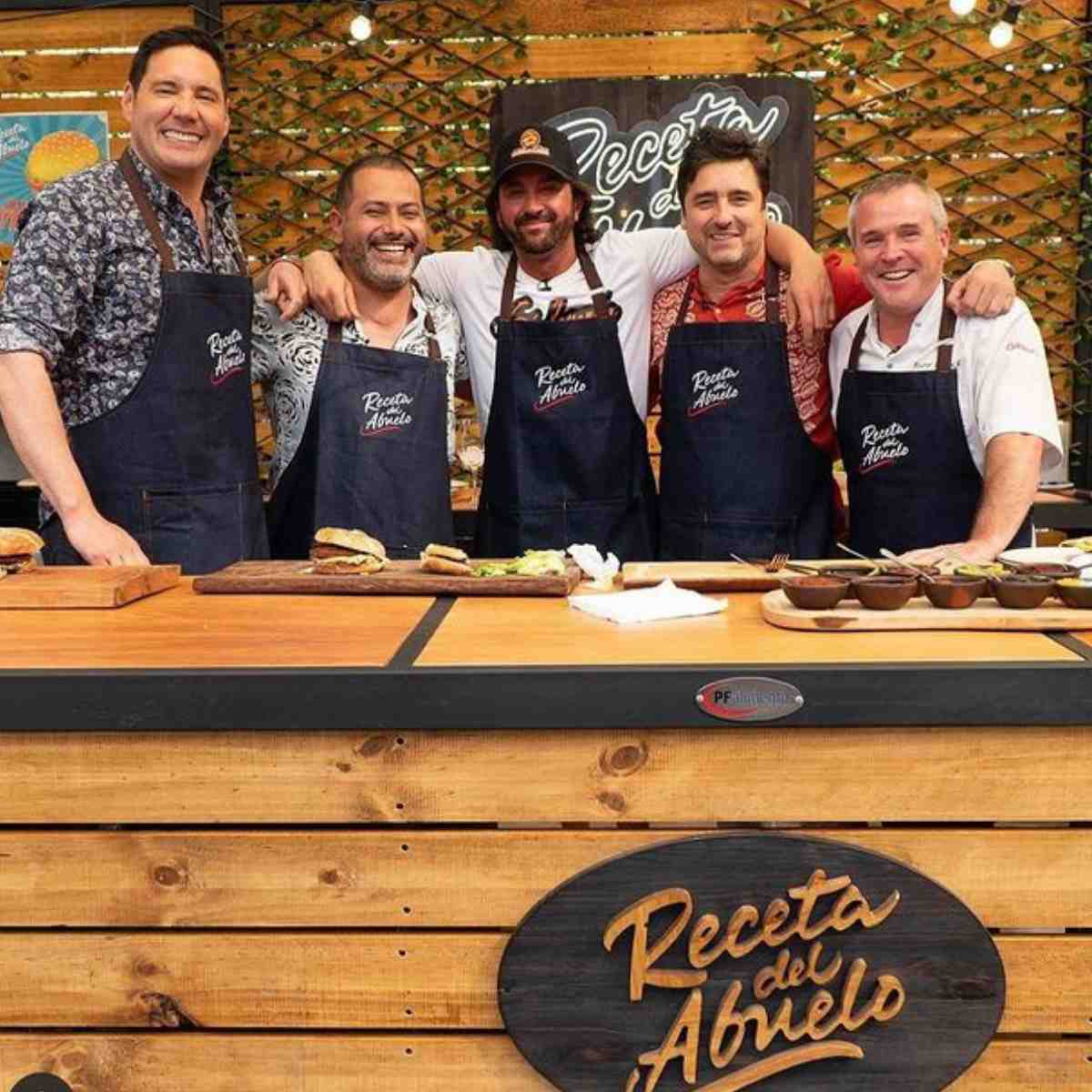 Arturo Longton Socios De La Hamburguesa 1