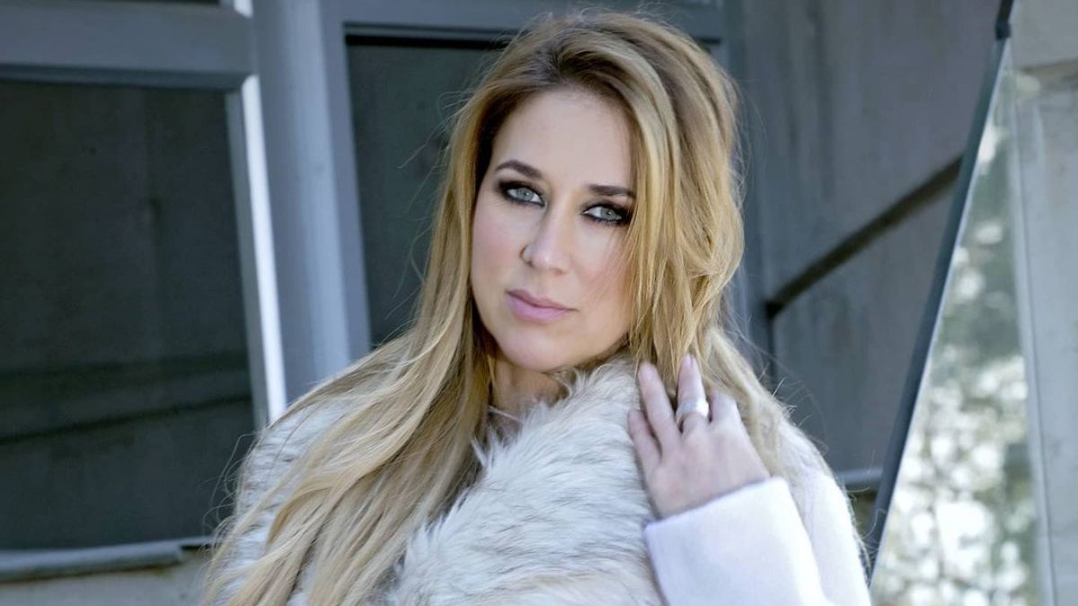 Flaviana Seeling se llena de elogios con osado desnudo