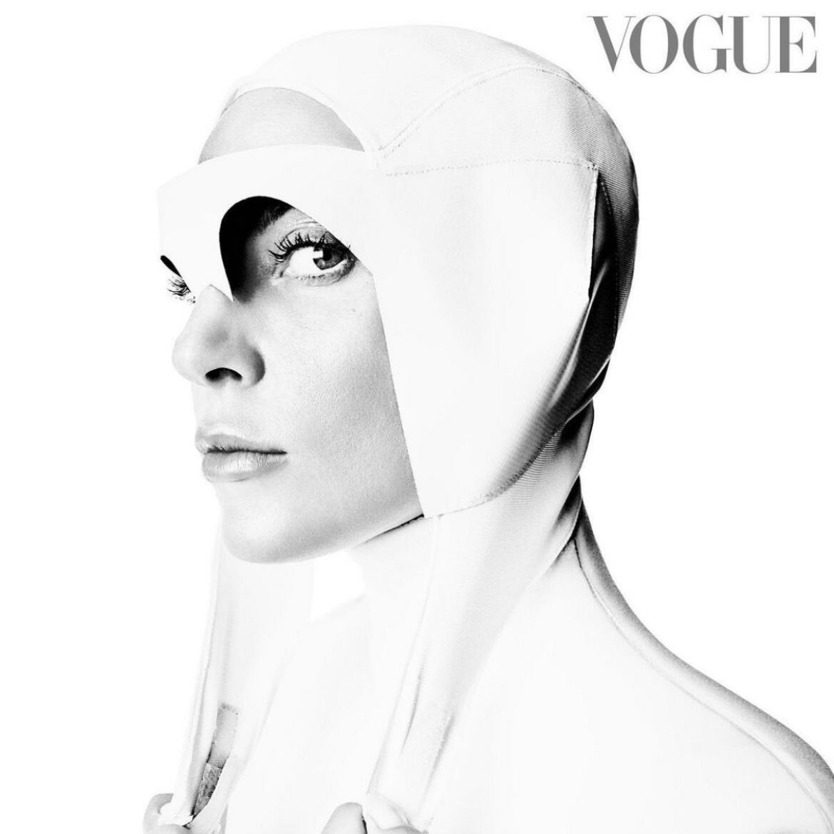 Lady Gaga Vogue (2)