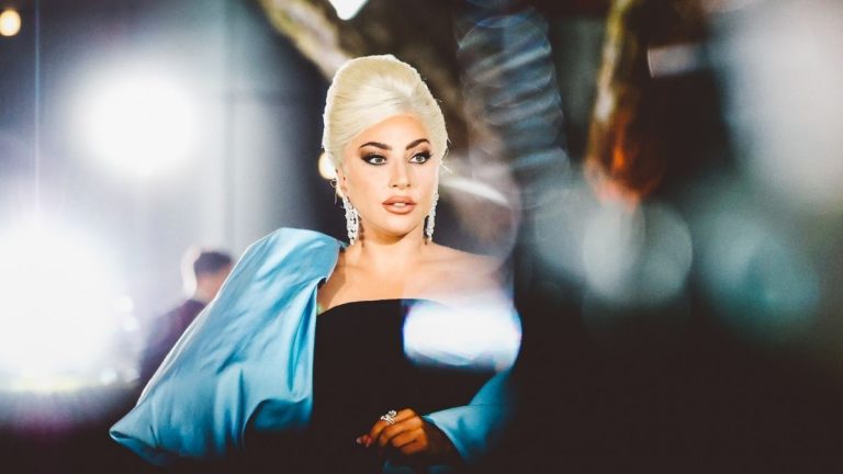Lady Gaga Vogue (4)