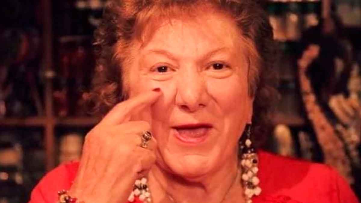 La Tía Yoli vuelve a sorprender con predicción, esta vez sobre Tonka Tomicic y la TV nacional