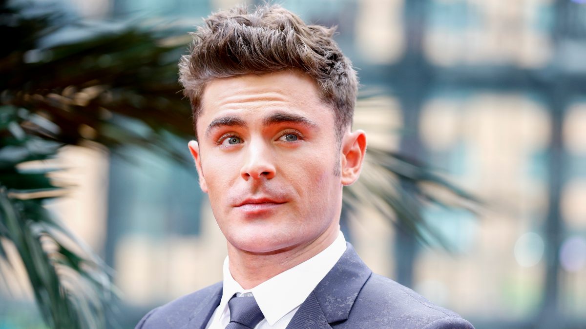 ¡Qué guapo! Zac Efron estrena look para su nueva película