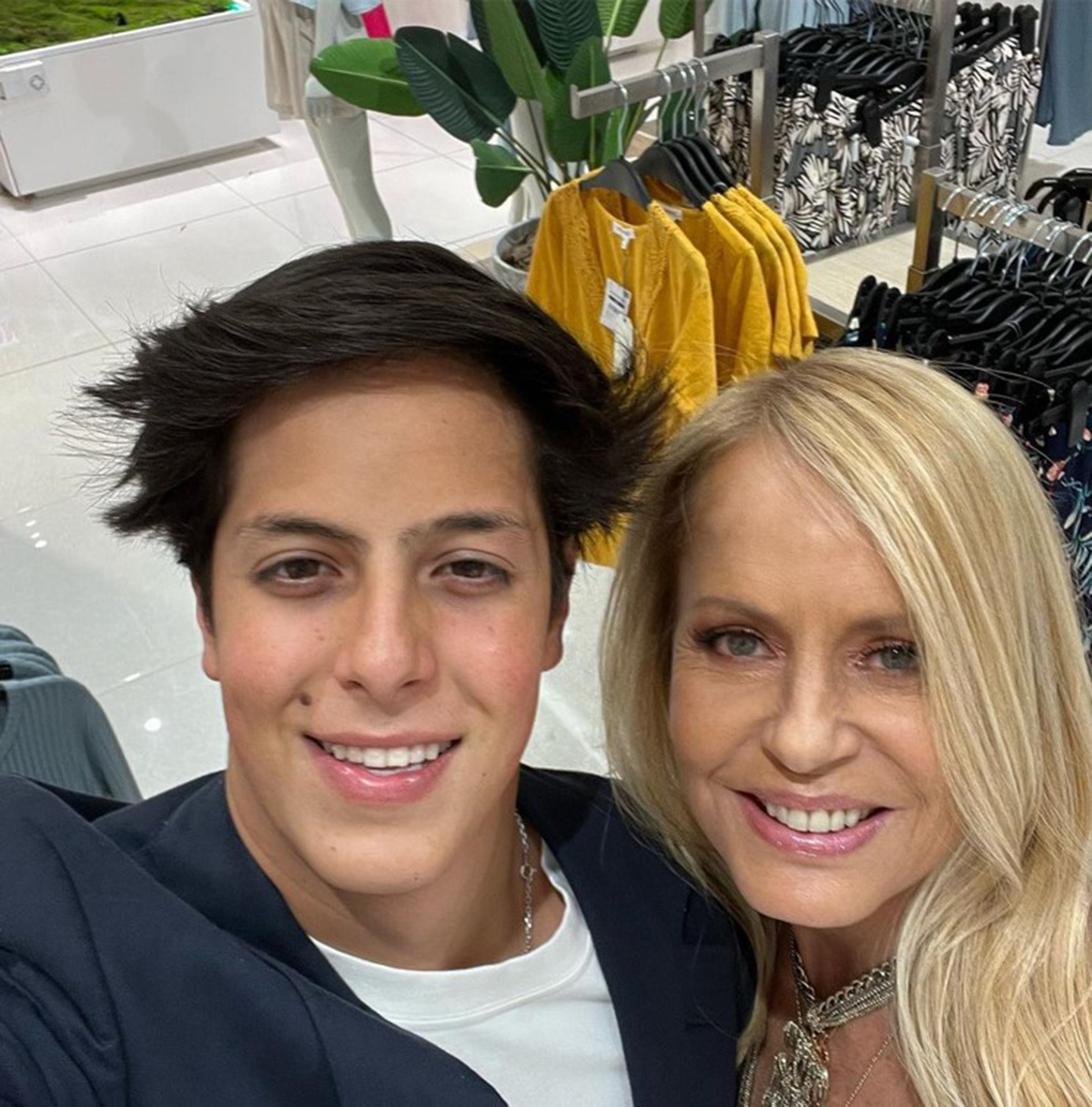 Cecilia Bolocco Y Máximo