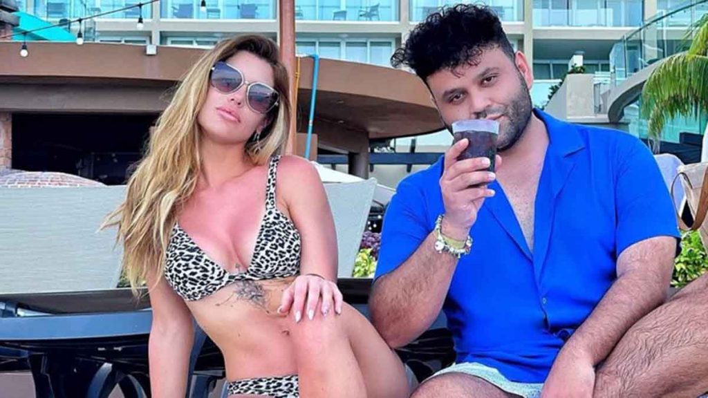 Gala Caldirola Y Suro Solar