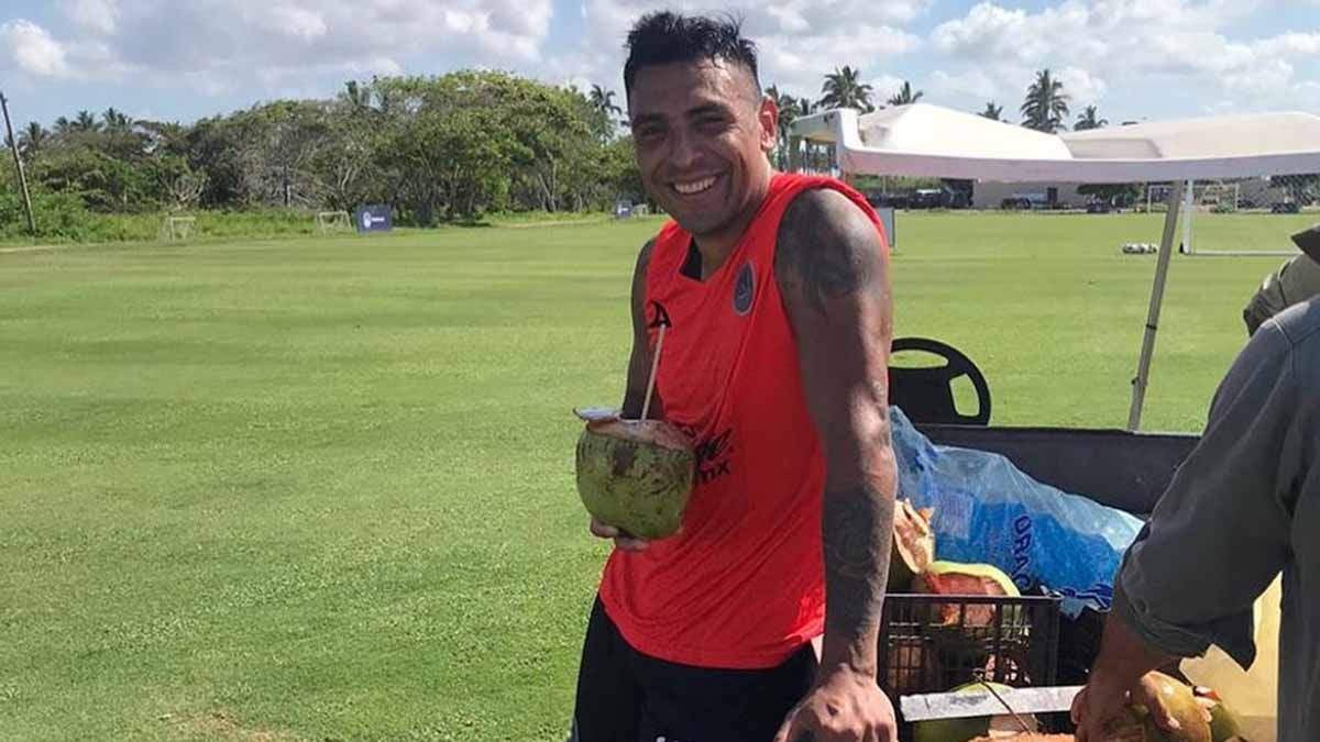 Gonzalo Jara hizo una muy cariñosa publicación con su pareja: ¿Quién es ella?