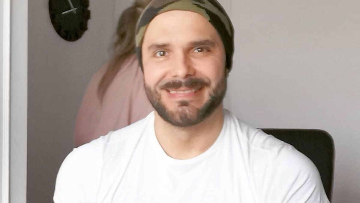 "Te pedí una selfie con vergüenza": Álvaro Ballero reveló una antigua foto con Gabriel Boric