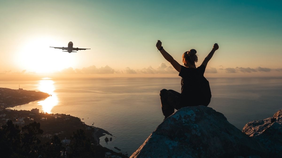 7 consejos para comprar pasajes de avión baratos (y no gastar de más)