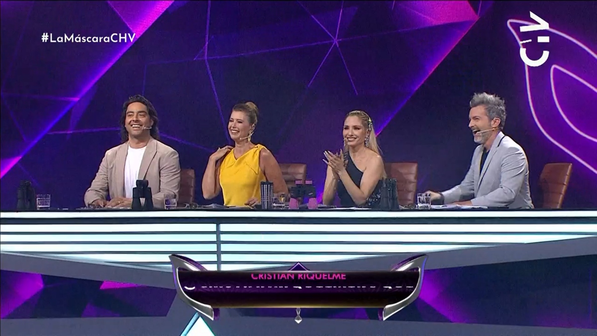 "Se parece a Pepe Cortisona": Las bromas que dejó el cambio de look de Cristián Riquelme en "¿Quién es la Máscara?"