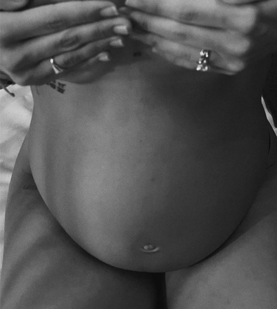 Desnudo Artístico De Evaluna