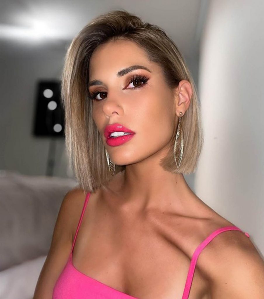 Gala Caldirola De Fucsia 1