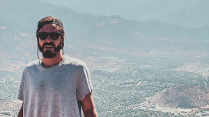 Nicolás Oyarzún se luce en expedición por Cerro El Plomo: "Un instante feliz"