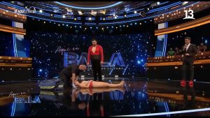 "Debo hacerme una resonancia": Piamaría Silva sufrió complejo accidente en medio de su presentación en "Aquí se Baila"