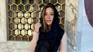 Kel Calderón muestra su nuevo look y saca aplausos en redes sociales