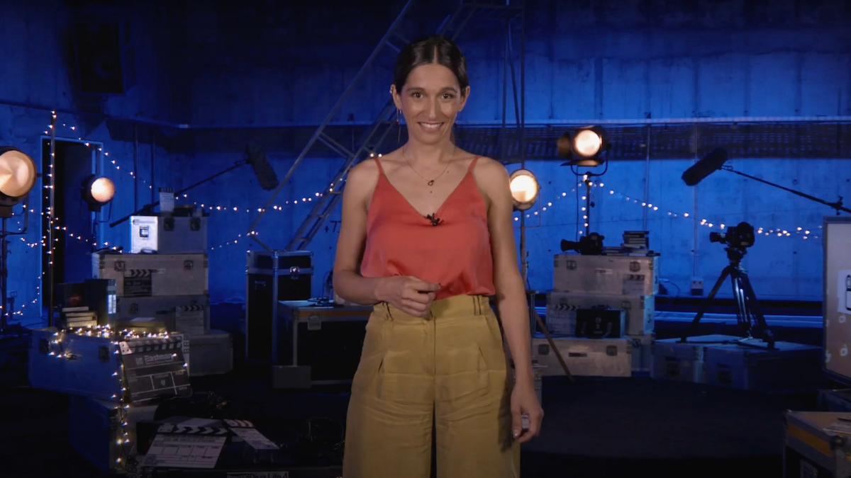 "Son ficciones y documentales que están vivos": locutora de FMDOS, Lorena Capetillo, estrena nuevo proyecto televisivo